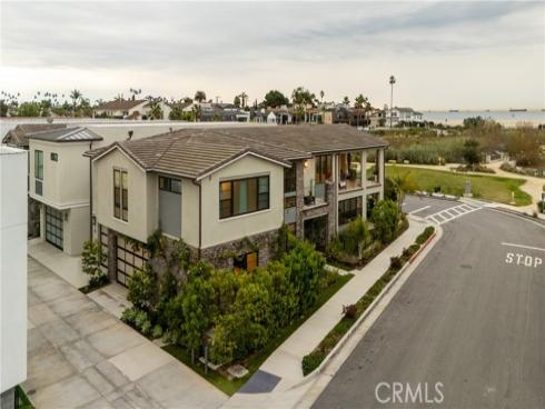 10  Ocean Place  , Seal Beach, CA