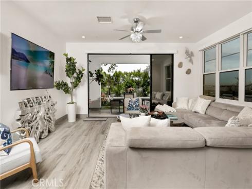 10  Ocean Place  , Seal Beach, CA