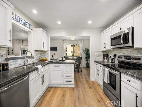12400  Montecito  219 , Seal Beach, CA