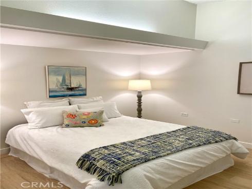 13581  Medinac Ln M5-71e  , Seal Beach, CA