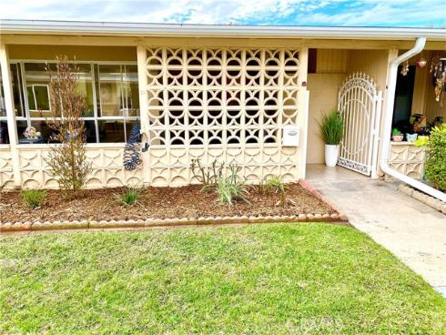 13581  Medinac Ln M5-71e  , Seal Beach, CA