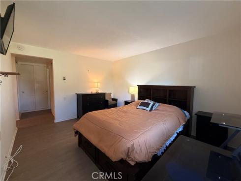 1811  Saint John  41E  Road, Seal Beach, CA