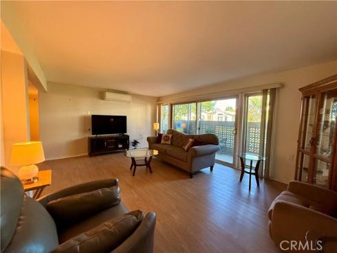1811  Saint John  41E  Road, Seal Beach, CA