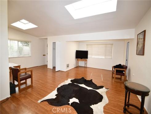 1842  Thunderbird Dr.  1A , Seal Beach, CA