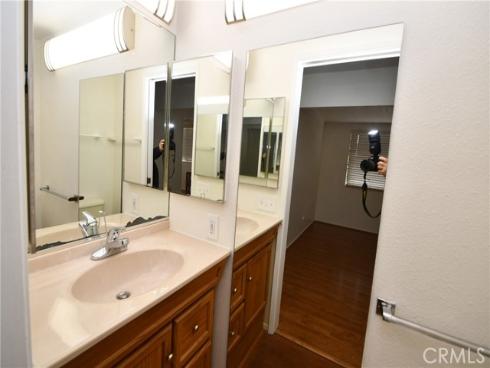 1842  Thunderbird  1A  Drive, Seal Beach, CA