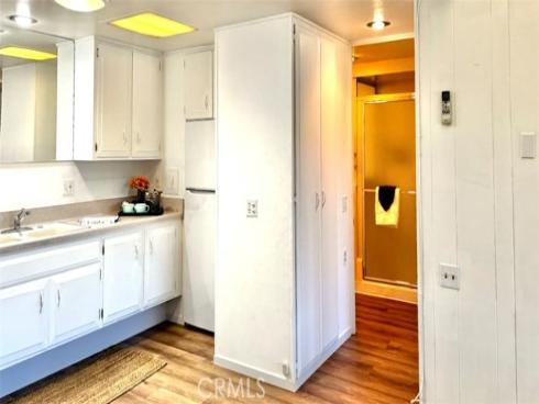 1181  Oakmont   Road, Seal Beach, CA