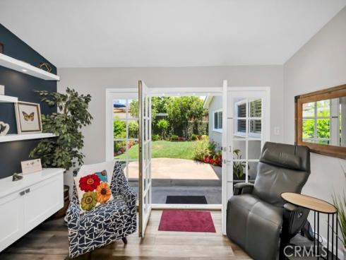 1005  Driftwood   Avenue, Seal Beach, CA