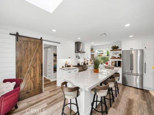 1005  Driftwood   Avenue, Seal Beach, CA