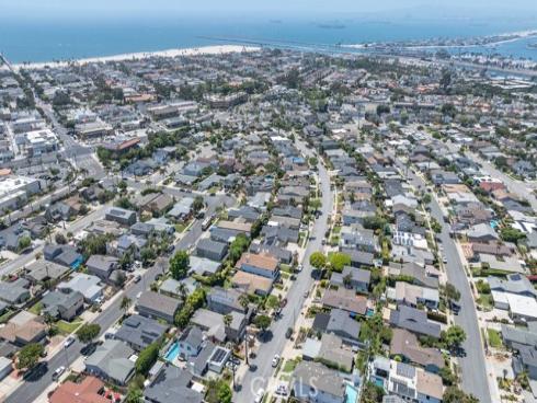 1005  Driftwood   Avenue, Seal Beach, CA