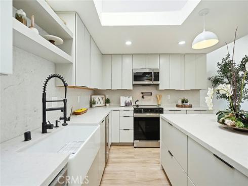 1462  Merion  M2 - 30K  Way, Seal Beach, CA