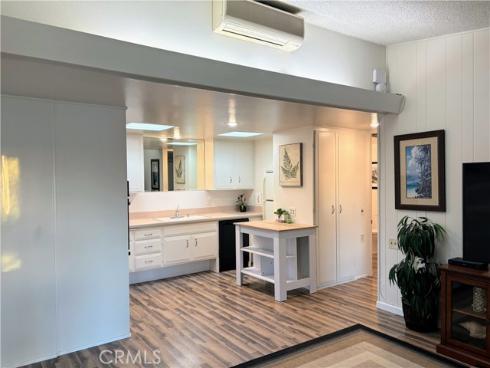 1460 Pelham M5-106F Road, Seal Beach, CA