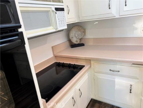 1460 Pelham M5-106F Road, Seal Beach, CA