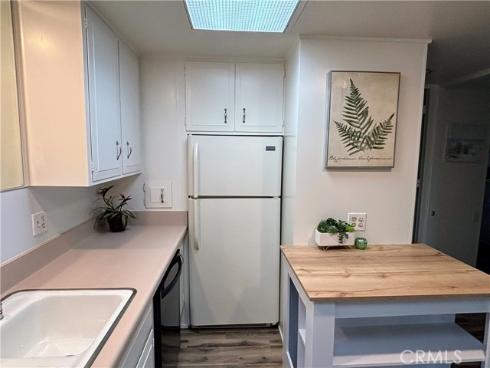 1460 Pelham M5-106F Road, Seal Beach, CA