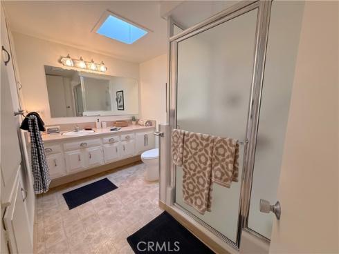 13500  Wentworth  121J  Lane, Seal Beach, CA