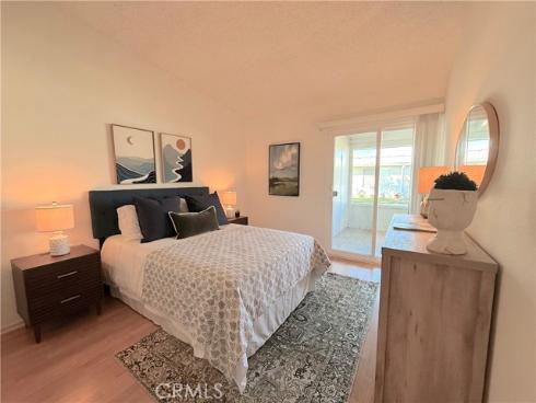 13500  Wentworth  121J  Lane, Seal Beach, CA