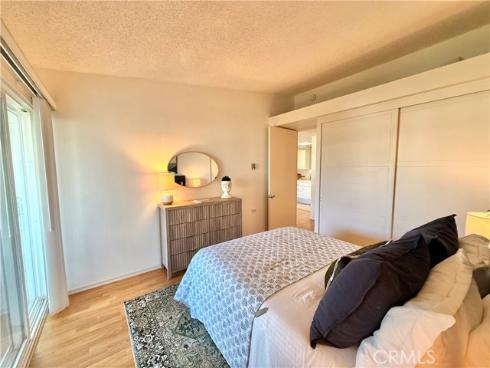 13500  Wentworth  121J  Lane, Seal Beach, CA