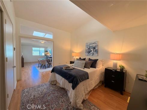 13500  Wentworth  121J  Lane, Seal Beach, CA