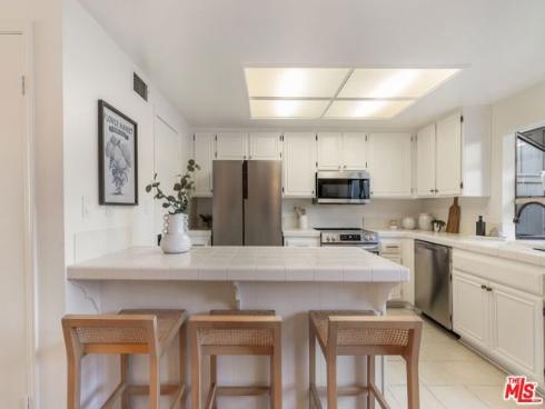 306 Regatta Way, Seal Beach, CA