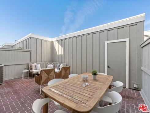 306 Regatta Way, Seal Beach, CA