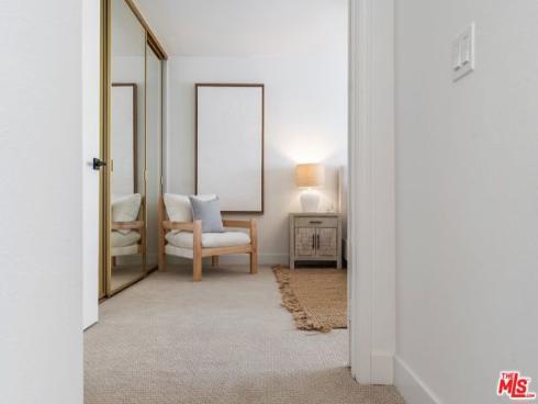 306 Regatta Way, Seal Beach, CA