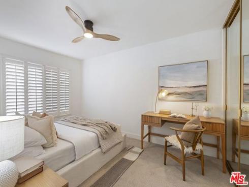 306 Regatta Way, Seal Beach, CA