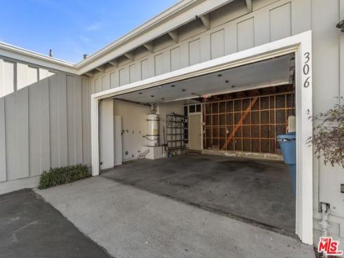 306 Regatta Way, Seal Beach, CA