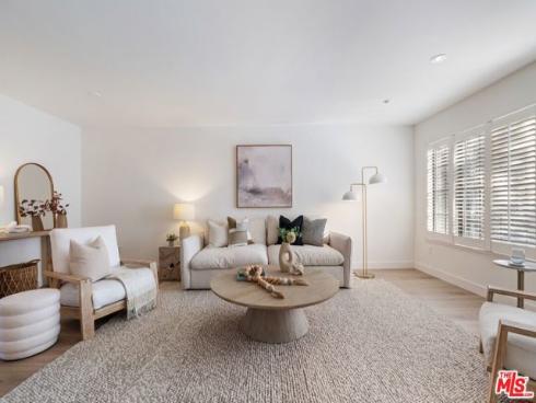 306 Regatta Way, Seal Beach, CA