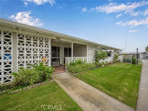 1642  Merion  39H  WayM-2, Seal Beach, CA