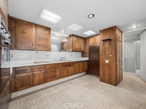 1642  Merion  39H  WayM-2, Seal Beach, CA