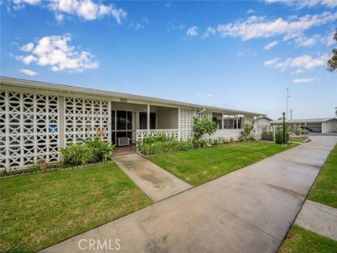 1642  Merion  39H  WayM-2, Seal Beach, CA