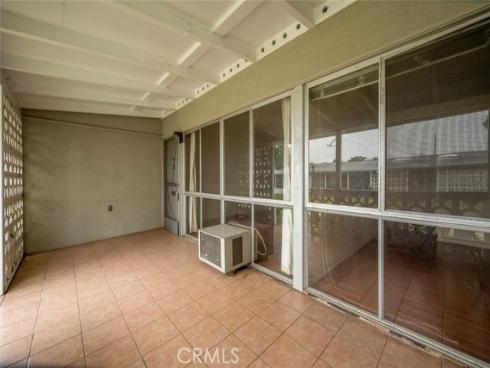 1642  Merion  39H  WayM-2, Seal Beach, CA