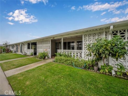 1642  Merion  39H  WayM-2, Seal Beach, CA