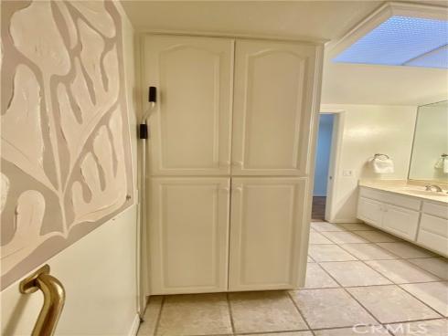 1880  Mckinney Way, M15-20b  , Seal Beach, CA