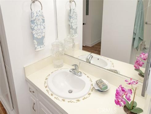 1980  Mckinney Way #13r (m15)  , Seal Beach, CA