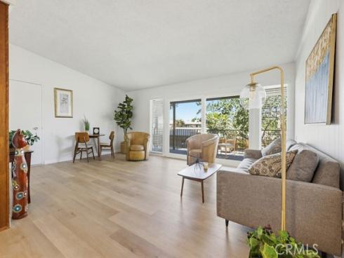 13342  Del Monte  5P , Seal Beach, CA