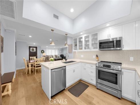 1671  Interlachen  285L , Seal Beach, CA