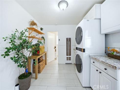 129  14th  , Seal Beach, CA