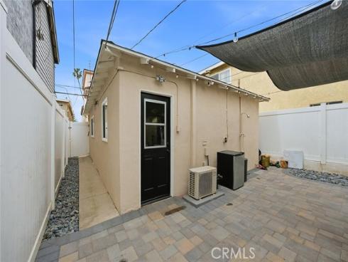 129  14th  , Seal Beach, CA