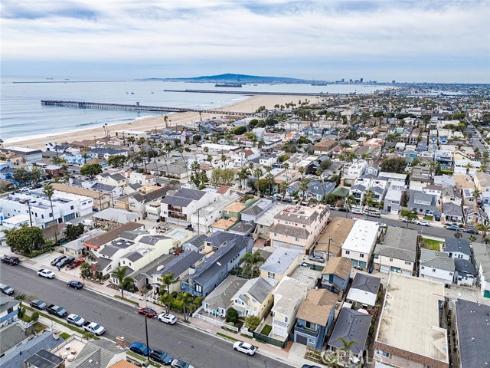 129  14th  , Seal Beach, CA