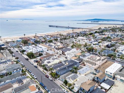 129  14th  , Seal Beach, CA