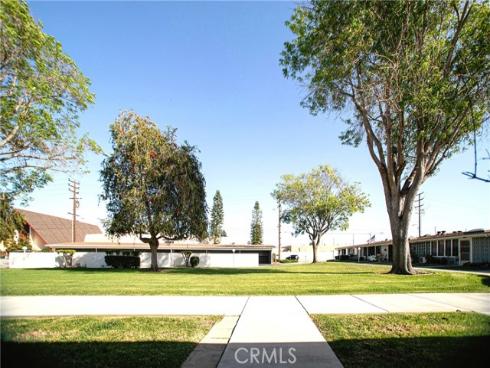 13930  Church Place, M1-67j  , Seal Beach, CA
