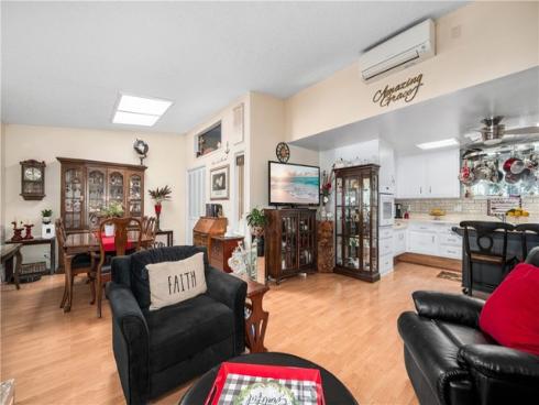 1301  Skokie  27H  RoadM-3, Seal Beach, CA