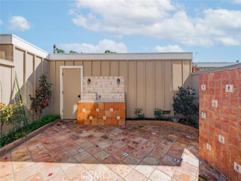 315 Spinnaker Way , Seal Beach, CA