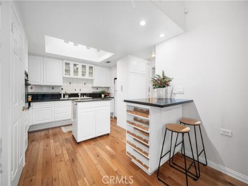 1320  Knollwood  42F  RoadM-4, Seal Beach, CA