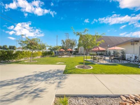 1320  Knollwood  42F  RoadM-4, Seal Beach, CA