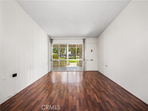 13751  St Andrews  33j  DriveM-1, Seal Beach, CA