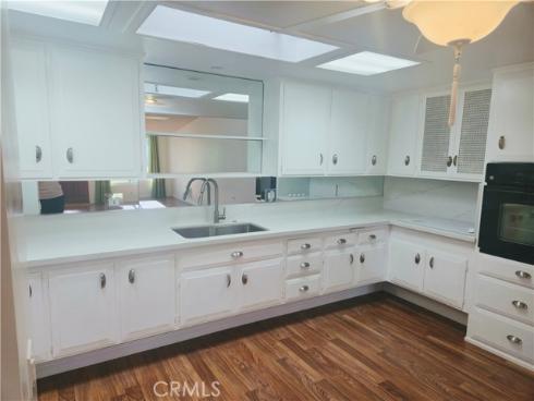 13920  Thunderbird  007C  Drive, Seal Beach, CA