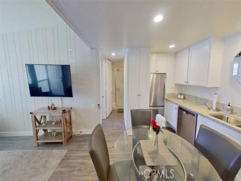 13721  Alderwood Lane  28 E M3 , Seal Beach, CA