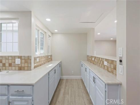 915  Coastline  , Seal Beach, CA