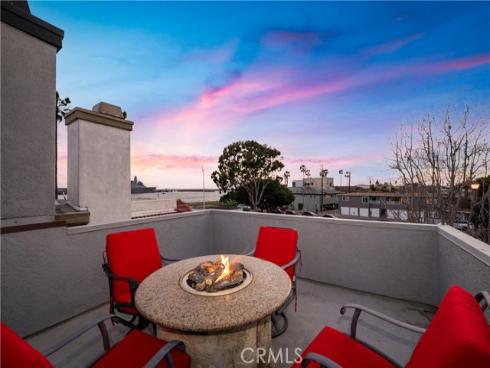 1713  Electric Avenue  , Seal Beach, CA